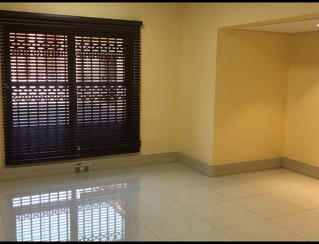 350M² OFFICE FOR SALE IN NELSPRUIT CENTRAL